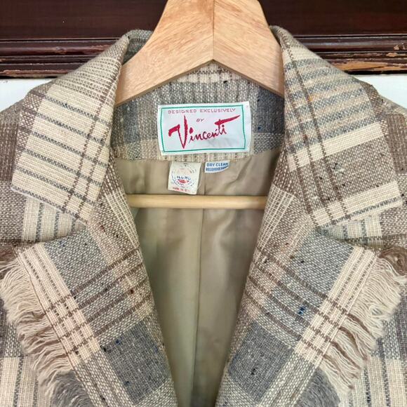 Vintage Tan, Brown, & Gray Wool Tweed Plaid Blazer (USA Union-Made)- Size Small - Picture 4 of 4